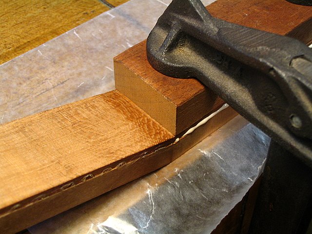 Gluing Inside Face Overlays Close-up